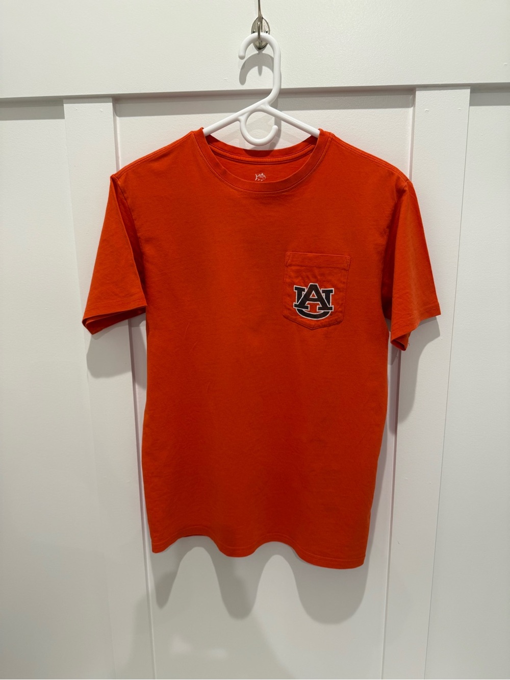 Men’s Southern Tide brand Auburn Tigers shirt in excellent condition, size XS.